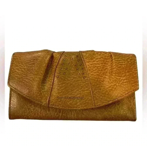 Matt by Matt & Nat Brown Wallet Button  Closure - Picture 1 of 4